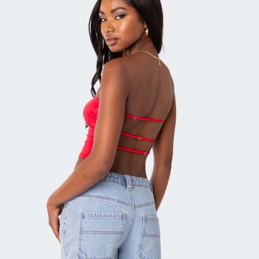 red edikted strapless open back crop top. size small.